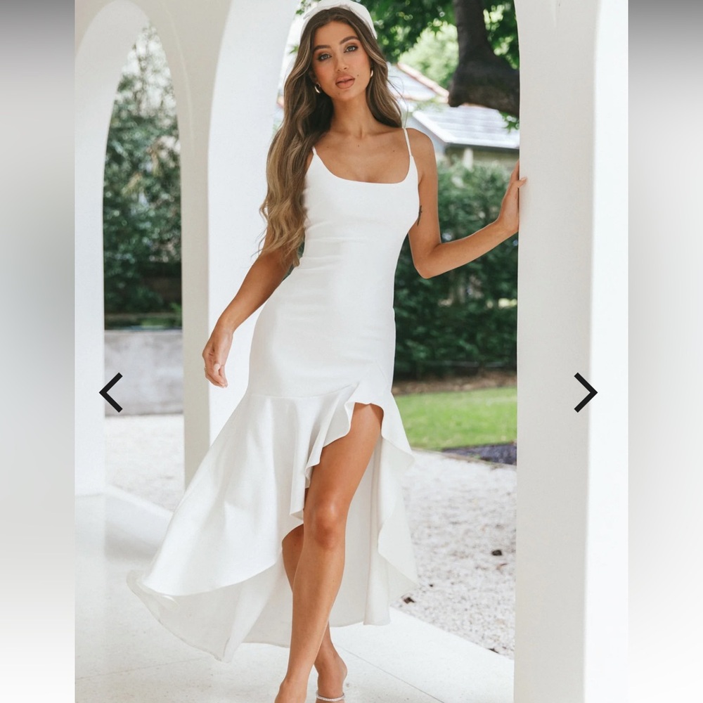 Selfie Leslie Emoji Asymmetrical Hemline Dress Elegant White New With Tags Small